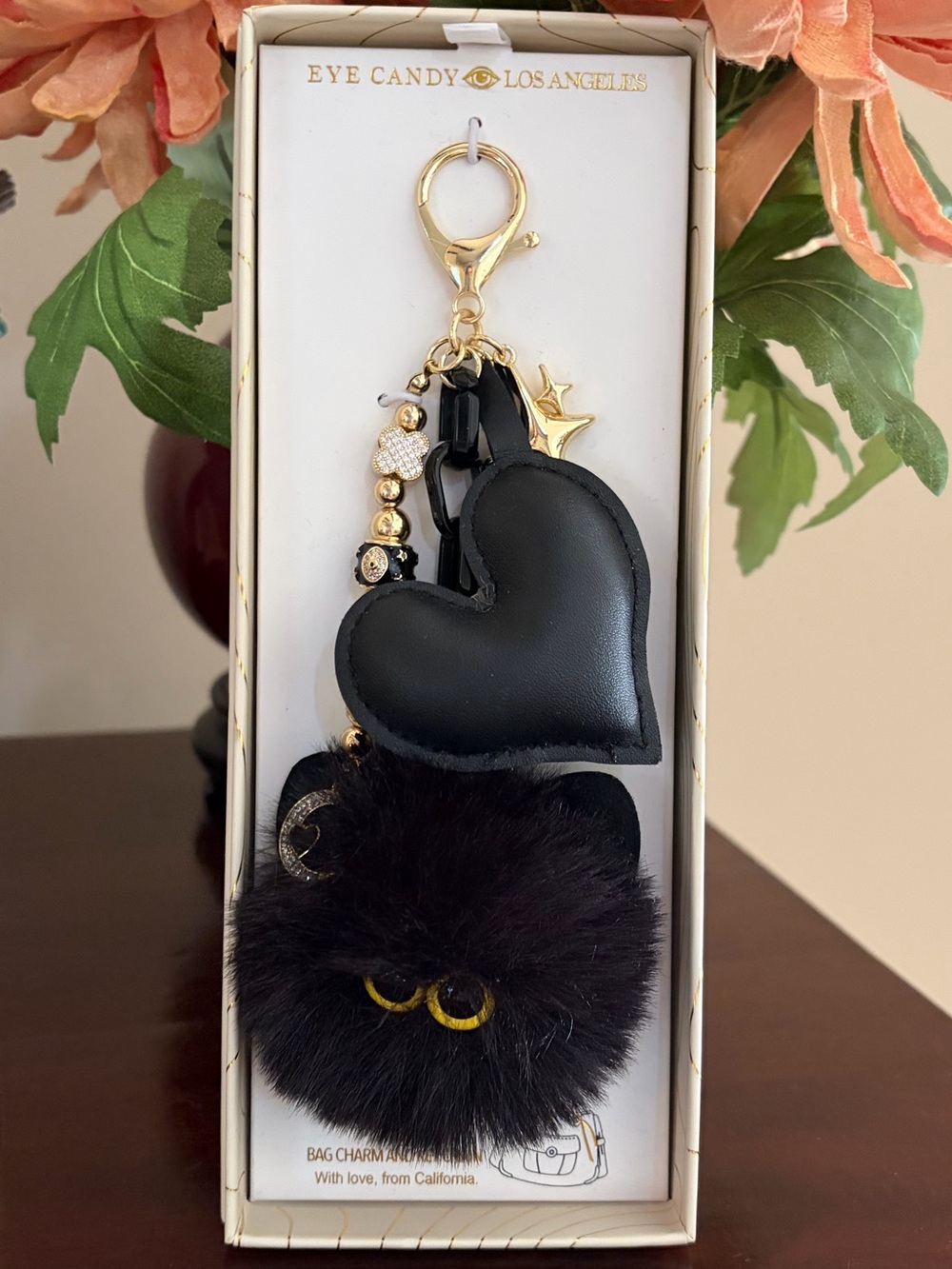 NWT eye candy Los Angeles Cat and Heart keychain bag charm